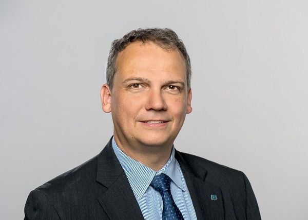 Headshot of Prof. Dr. Martin Schulz